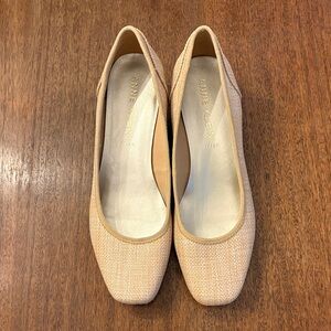 Anne Klein Women's Light Beige Textured Square-Toe Flats